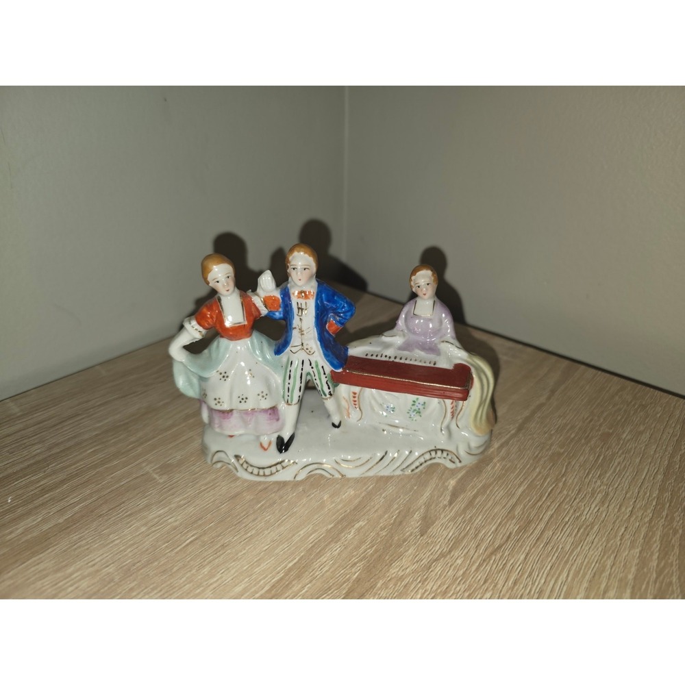 Vintage Made in Occupied Japan Porcelain Figurine Dancing Couple Piano Player